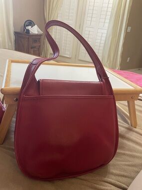 Vintage Coach Crimson Red Ergo Zip Flap 9029 - 1997